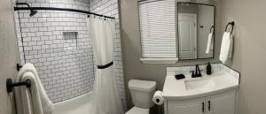 Apt 2- High Plains Lodge at Nomad Landing