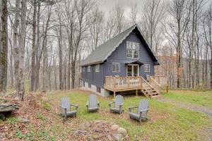Hunter Mountain Home with Game Room 1 Mi to Skiing!