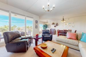 Palm Frond Sanctuary, Unit 302