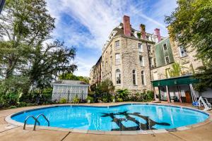 1886 Crescent Hotel and Spa