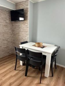 Penelope Home by Casa e Lode