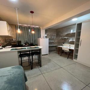 STUDIO 204 | WIFI 600MB | RESIDENCIAL JC, um lugar para ficar.