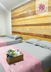 Hotel Portal & Suites