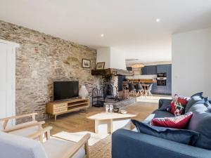 Maisons de vacances Gite Mauves-sur-Loire, 3 pieces, 5 personnes - FR-1-306-1238 : photos des chambres