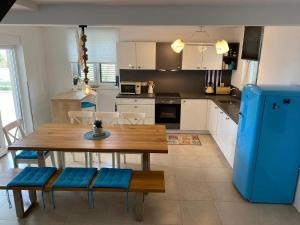 Apartments with parking space Vantacici, Krk - 21694