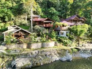 Kupu Kupu Garden Guest House & Cafe - Kualagemoh