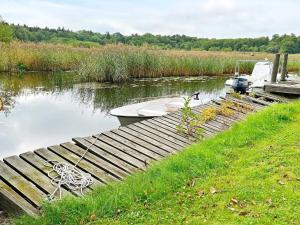 5 person holiday home in MUNSö-By Traum