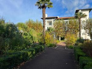 Appartements T2 Charmant avec Piscine et Parking, Proche Hendaye - FR-1-239-1005 : Appartement