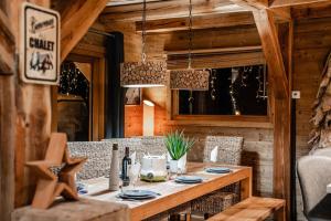 Chalets CHALET LUXE DE LA CROIX DU FRENE : photos des chambres