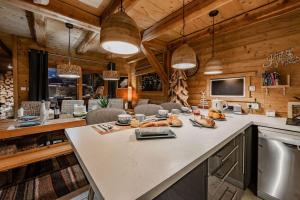 Chalets CHALET LUXE DE LA CROIX DU FRENE : photos des chambres