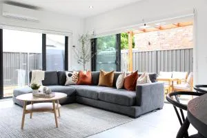 The McKinlay Echuca - Rochester