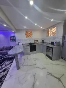 Duplex+2 salles de bain à 5 min de l'aéroport - Hbl Hmid