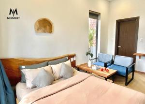 Phòng Deluxe Giường Đôi Có Ban Công (Deluxe Double Room with Balcony)