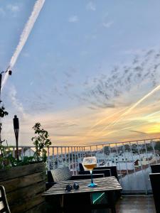 Eddie Rooftop Lisbon center