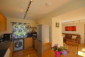 Gadlys Cottage Sea Views Dog Friendly