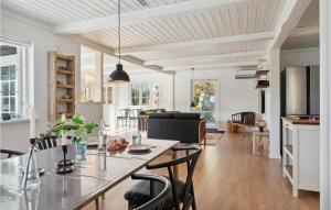 Beautiful Home In Samsø With Wifi