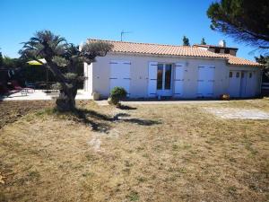 Maisons de vacances Maison Saint-Denis-d'Oleron, 3 pieces, 4 personnes - FR-1-246A-163 : photos des chambres