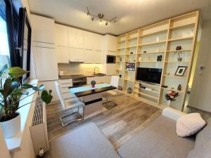 Comfy & stylish flat in the city centre + parking