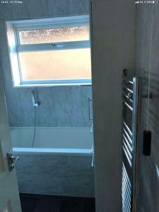2 Bedroom entire Bungalow with off road parking in the heart of Stoke