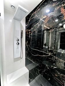 Suite in the City avec JACUZZI PRIVATIF - Hyper Centre