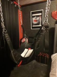 Appartements LOVE ROOM Le rouge et noir : photos des chambres