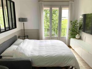 Le Daumesnil Apartment + Balcon 2BR 46peoples