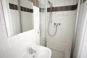 Ruhige & große Altbauwohnung 7min zum Zentrum