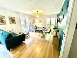 35 M2#Design Luxe #Chateau #INSEAD#BESTOFBLO6