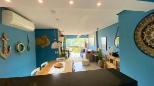 PÉ NA AREIA - SOL E MAR ENSEADA