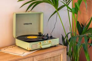 Garda Tranquil Escape apartment - pool & private garden