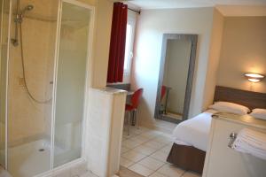 Hotels Hotel Le Floreal : photos des chambres