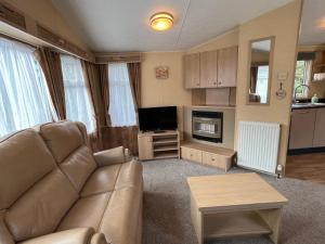 Poppy at Oakdene Forest Park