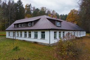 Pikasilla Puhke- ja Koolitusmaja