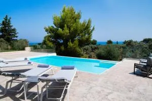 Villa Gaia - Divine private villa with pool, close to beach - 雷夫卡达镇