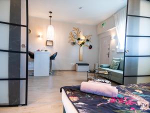 M Inn - Seaview with sunny terrace