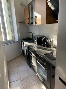 Appartements Studio hypercentre Cadenet : photos des chambres