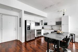 Stylish 2br Apt in Downtown City View 3208