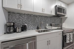 Serene Elegance 2BR Gem with modern conforts