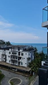 Timurbay Treasures Studio Apartment Side Seaview with Wifi Neflix
