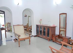Travellers Hostel Hikkaduwa