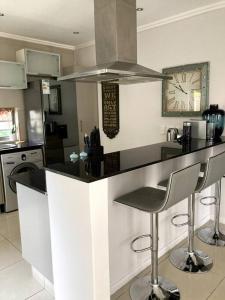 Modern Two Bed Townhouse with pool