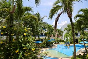 The Club Inn - Kamala Beach