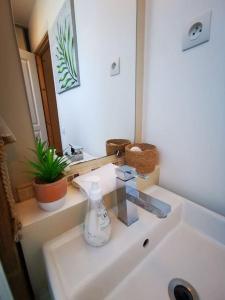 Maisons de vacances GUEST HOUSE 60m2 tout confort : photos des chambres