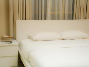 O2 pool villa