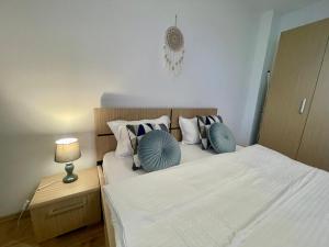 Travel Bucharest Airport Residences-SELF CHECK-IN