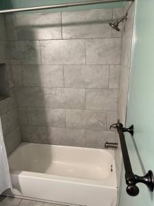 Chilled Pad 2 Blocks from the French Quarters