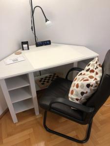 Adrian Home, Central