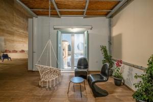 Central5 Boutique Apartments with Common Garden Next to Metro