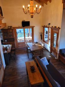 CABAÑA SIMA TOSCANO, Minigolf, Fogatero exterior y Área Infantil