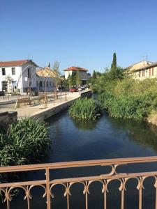 Appartements studio avec jardin en campagne : photos des chambres
